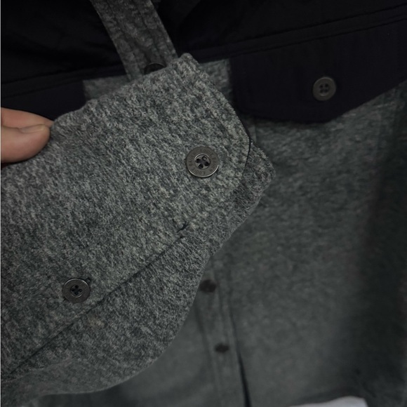 Eddie Bauer Gray and Black Fleece Button-Up Shirt Jacket size S - Picture 5 of 7